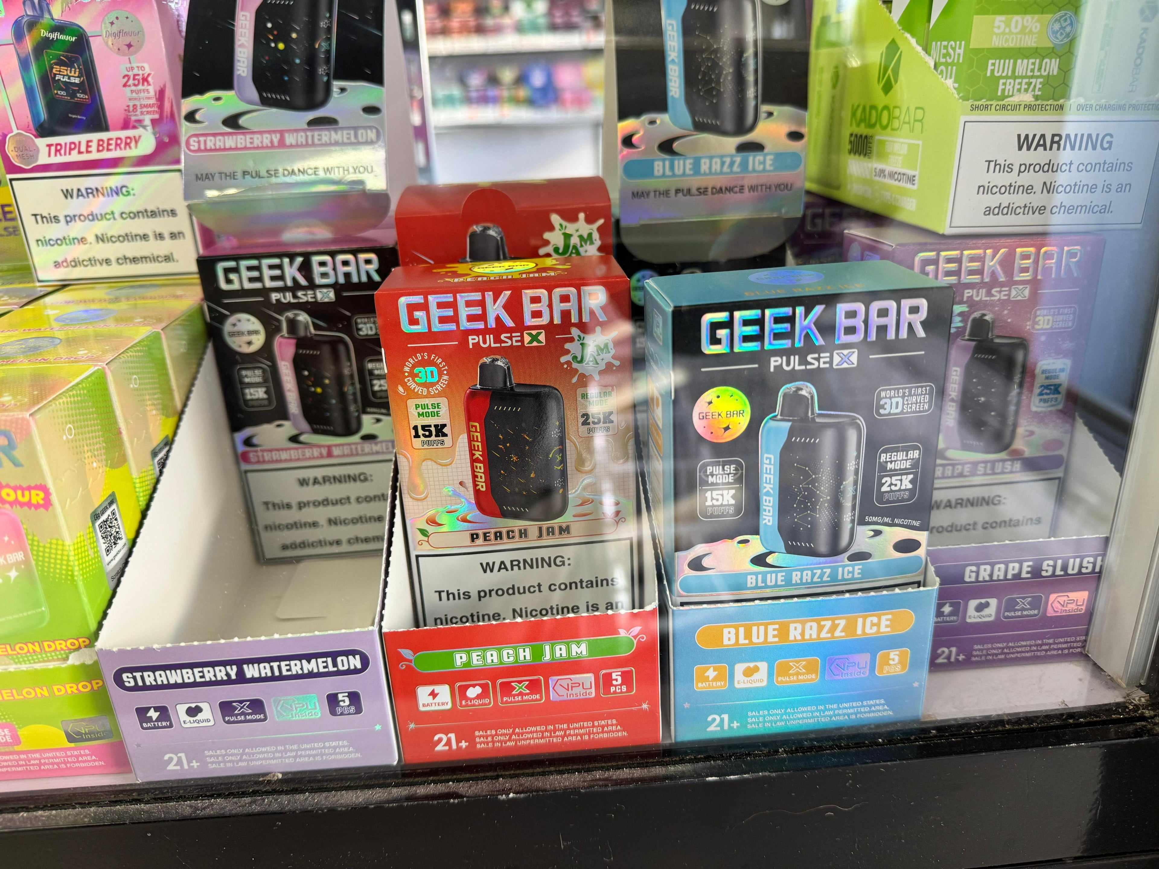 Geek bar Pulse Disposable | 15K Puffs
